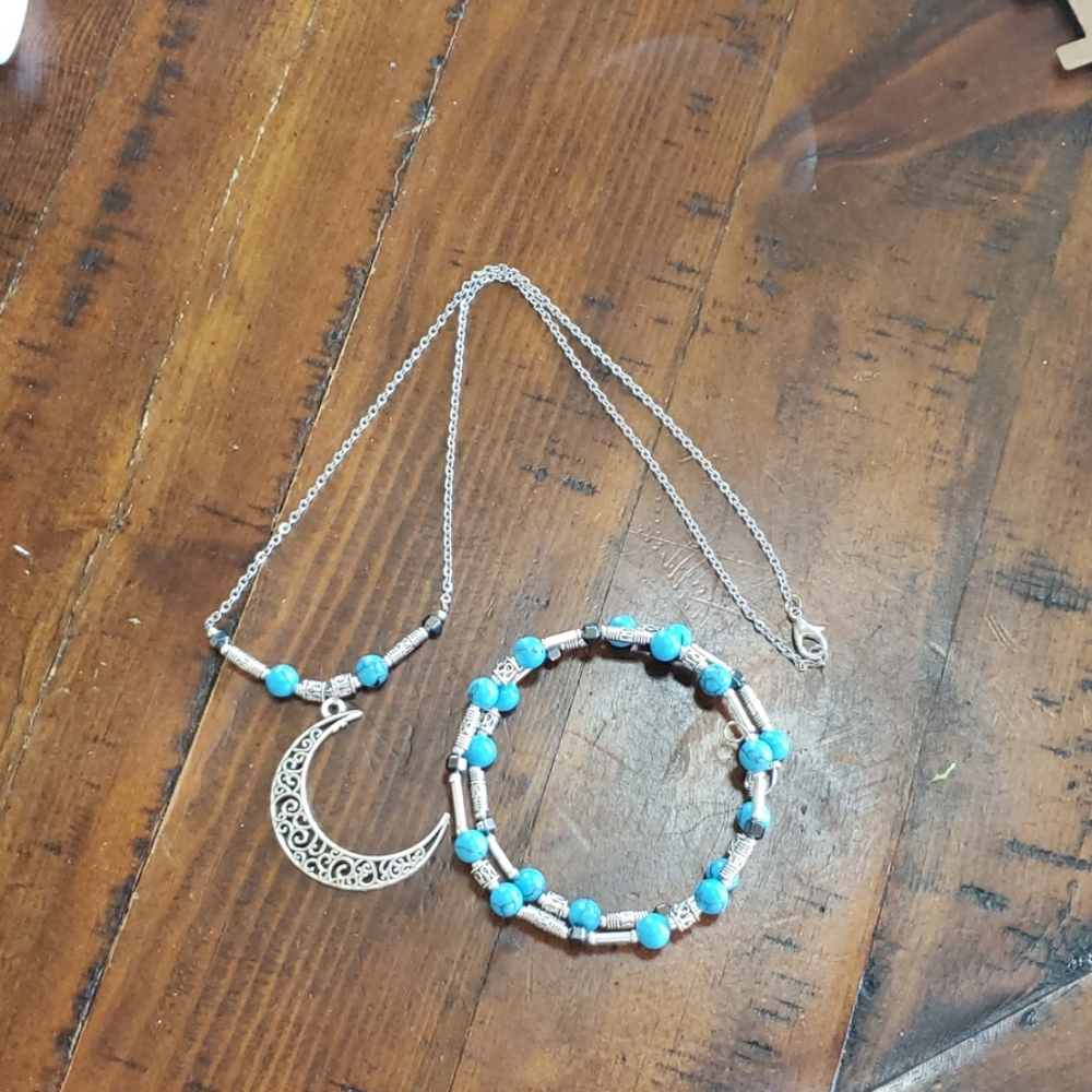 Handmade necklace and memory bracelet set